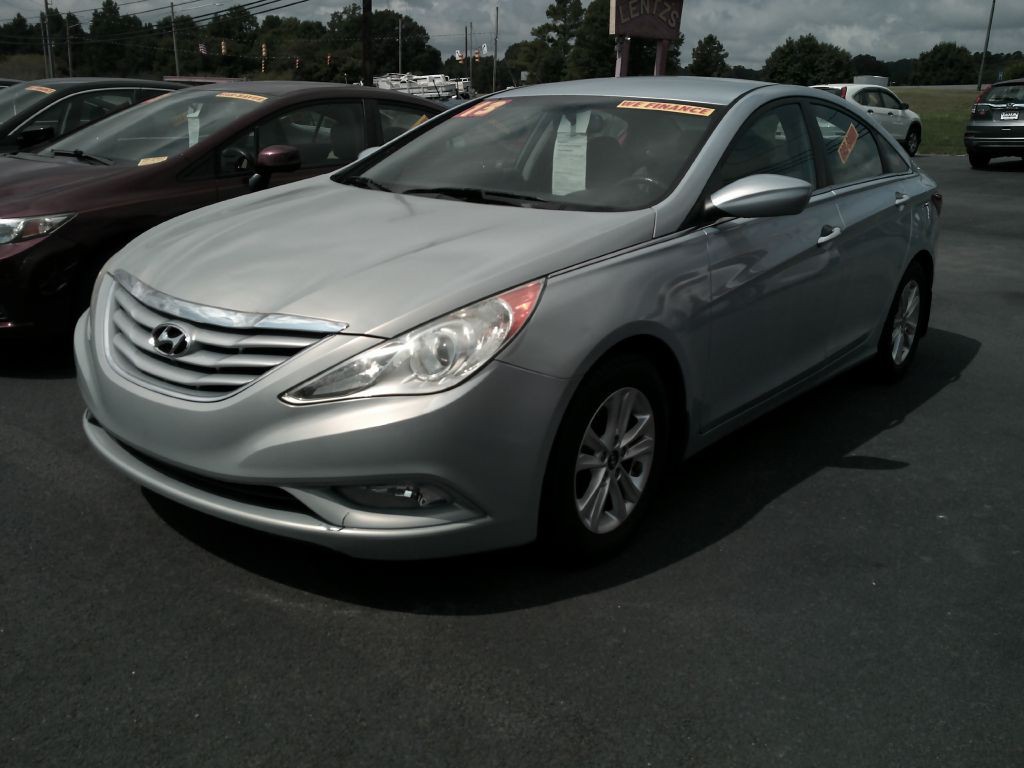 2013 Hyundai Sonata Image 1