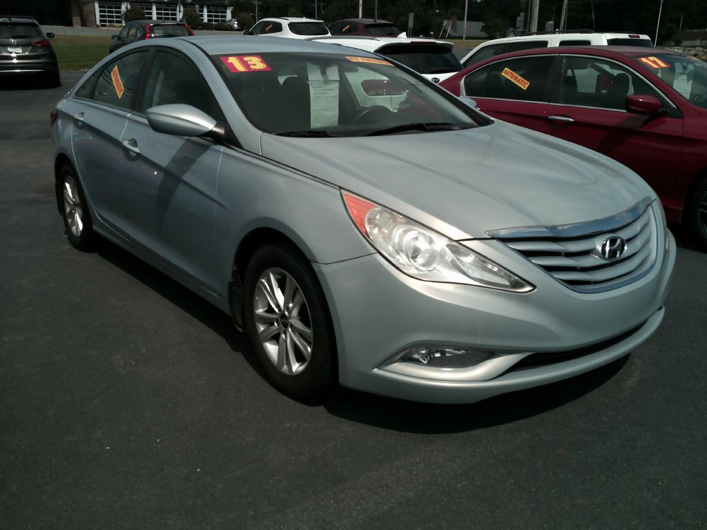 2013 Hyundai Sonata Image 3