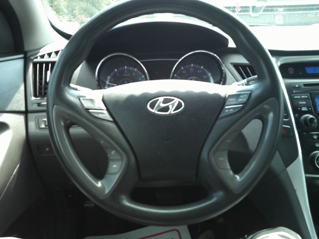2013 Hyundai Sonata Image 10