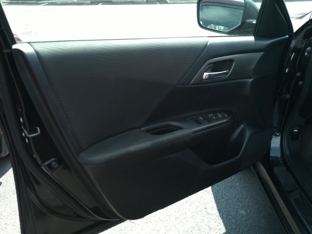 2015 Honda Accord Image 8