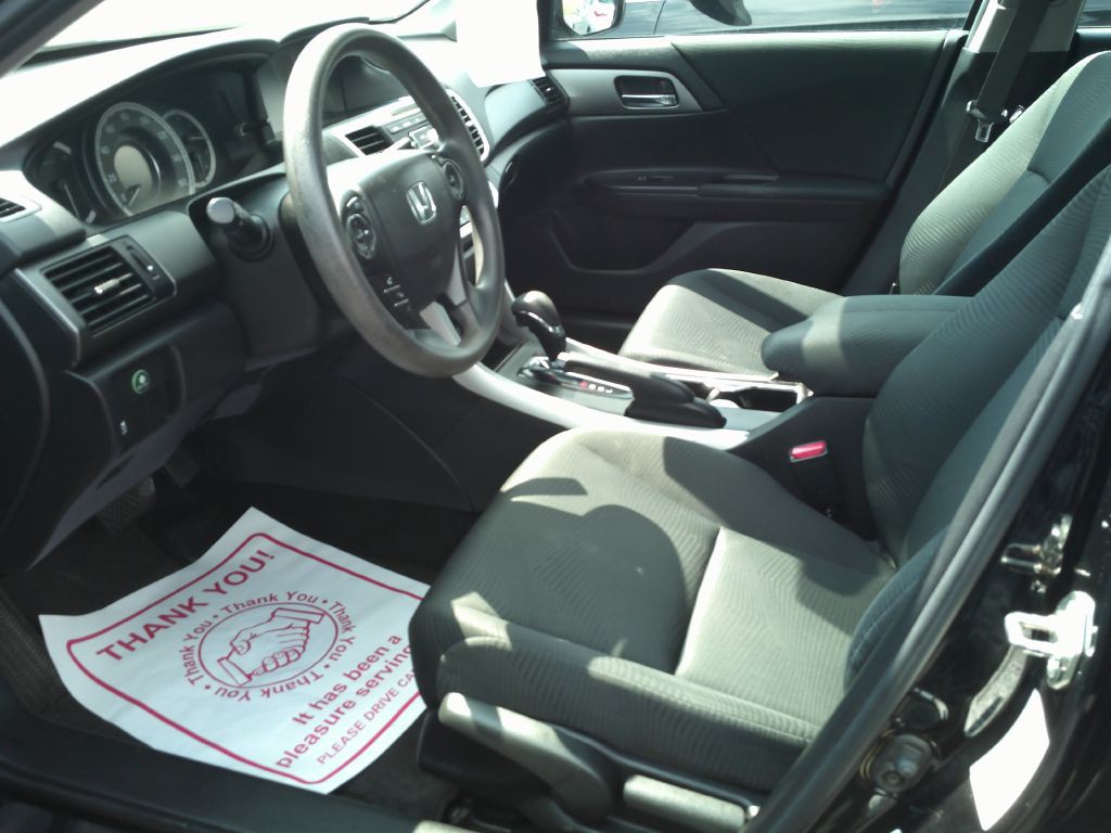 2015 Honda Accord Image 9