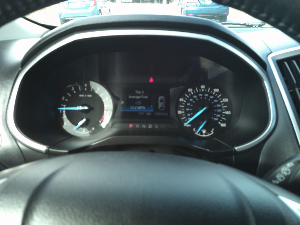 2016 Ford Edge Image 12