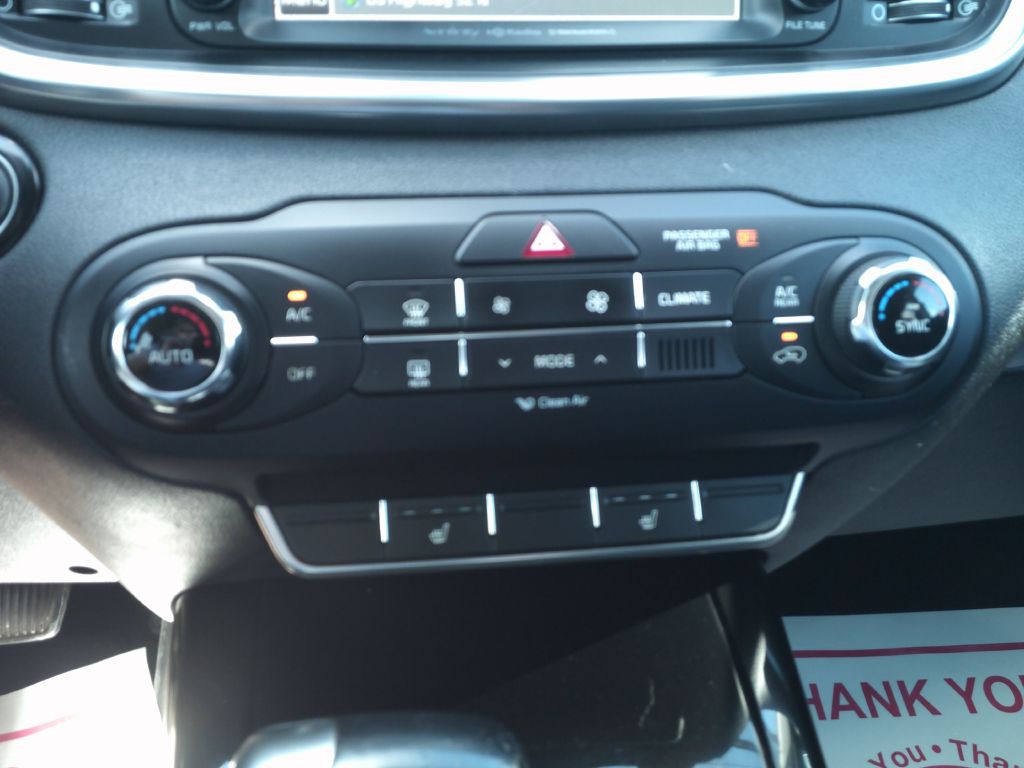2017 Kia Sorento Image 14