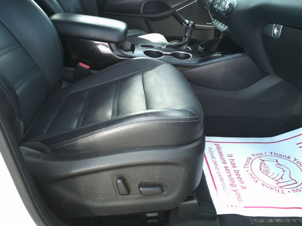 2017 Kia Sorento Image 18