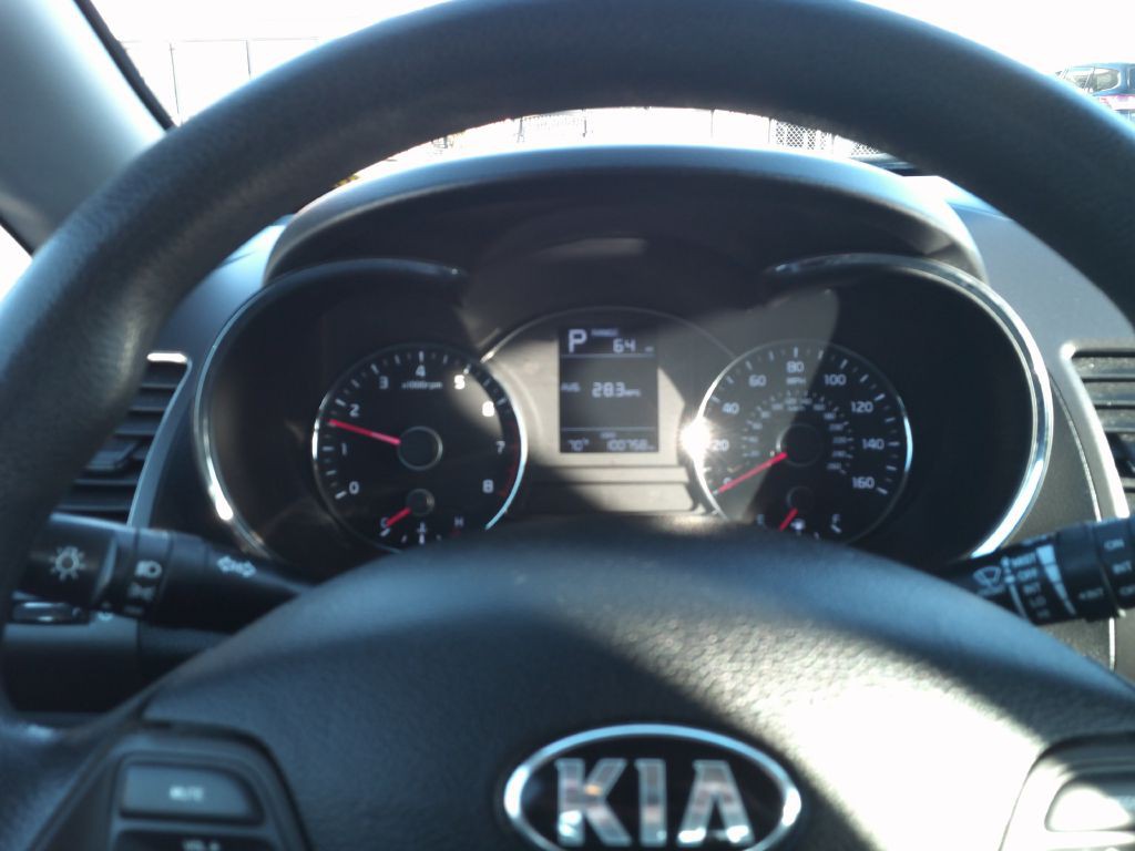 2017 Kia Forte Image 11