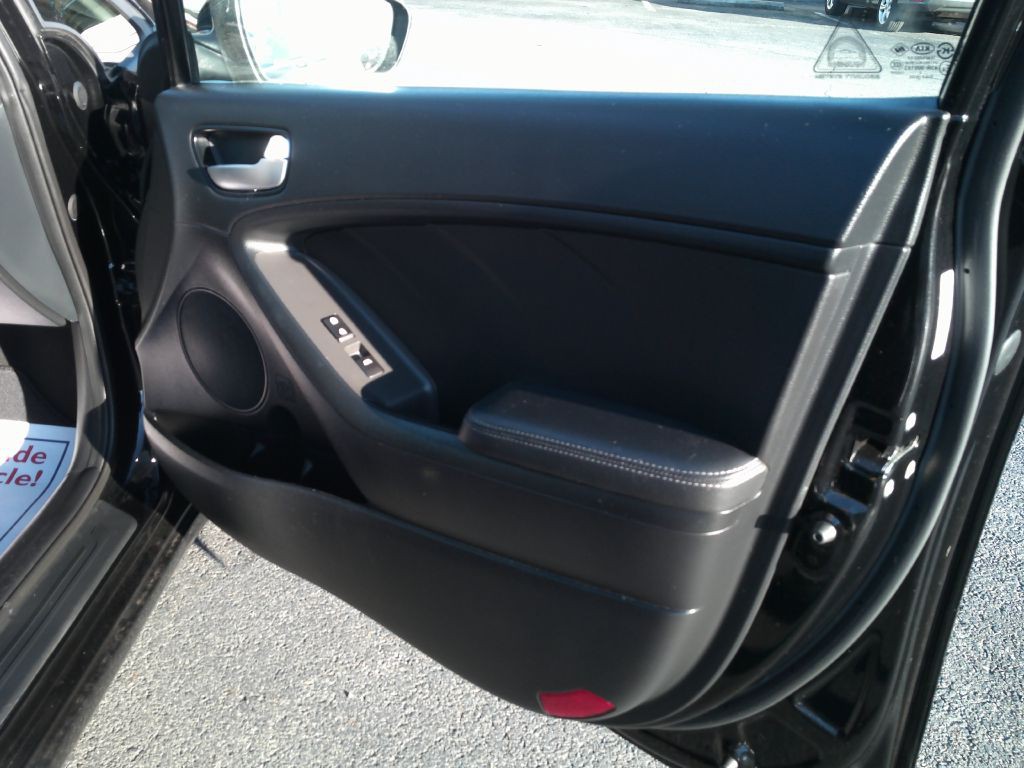 2017 Kia Forte Image 15