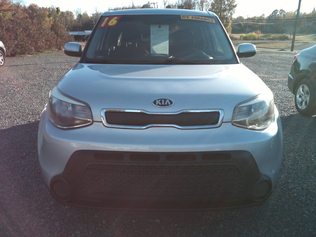 2016 Kia Soul Image 2