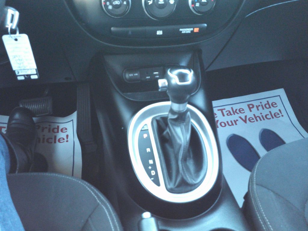 2016 Kia Soul Image 14