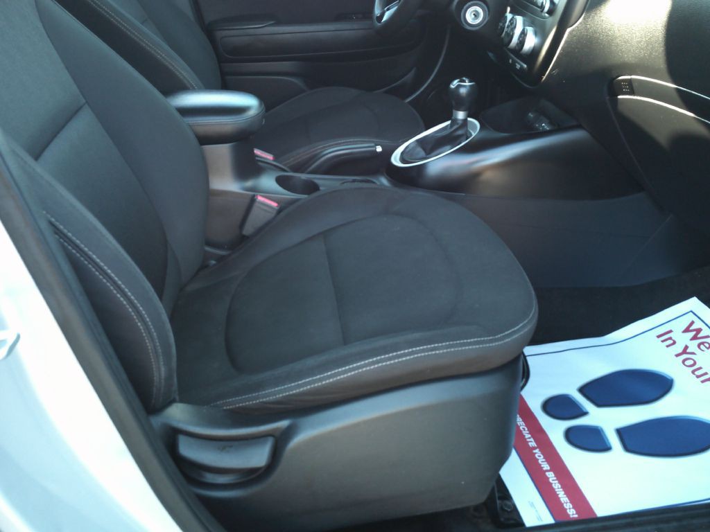 2016 Kia Soul Image 17