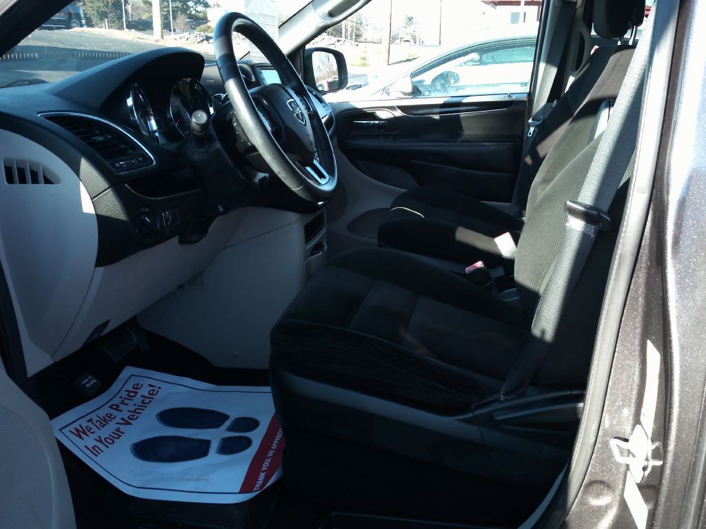 2015 Dodge Grand Caravan Image 8