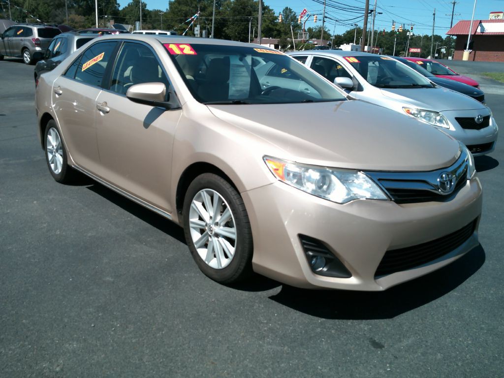 2012 Toyota Camry Image 3