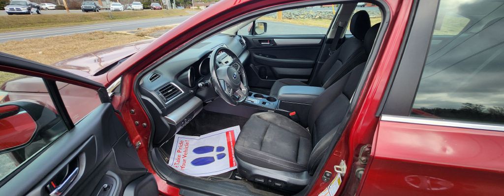 2015 Subaru Legacy Image 4