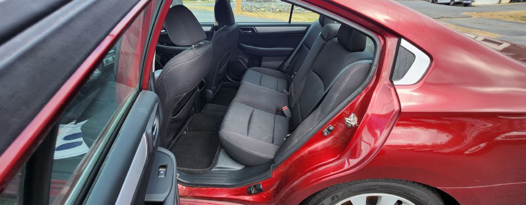 2015 Subaru Legacy Image 5