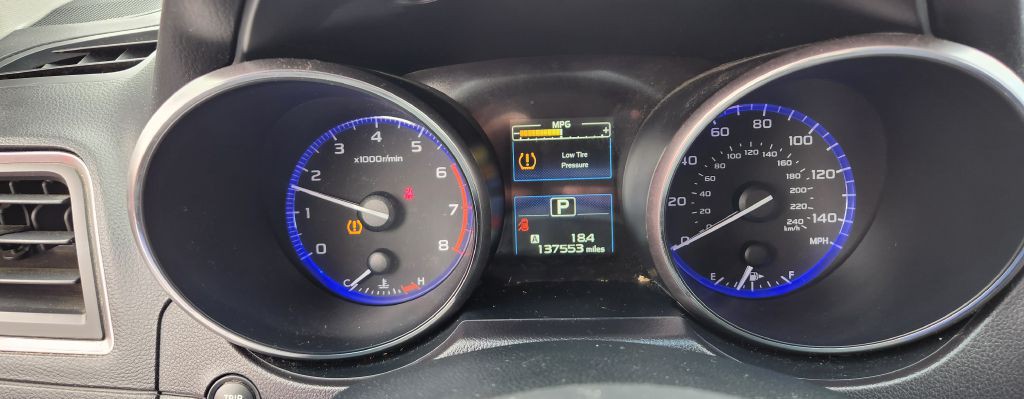 2015 Subaru Legacy Image 6