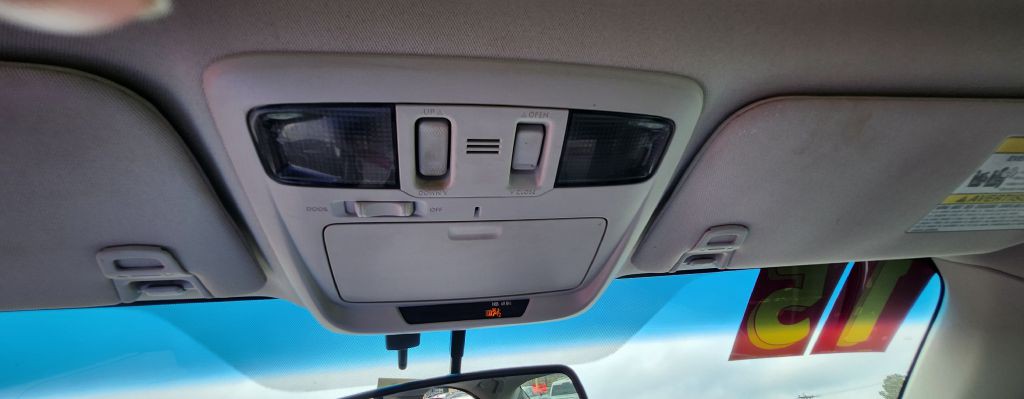 2015 Subaru Legacy Image 7