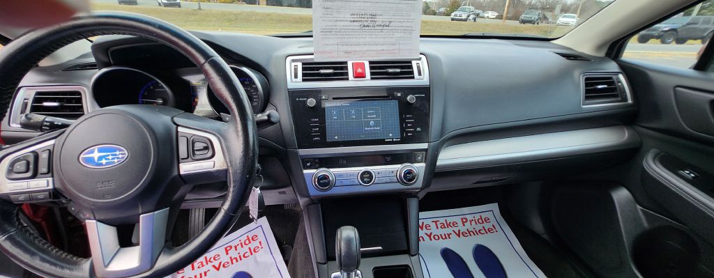 2015 Subaru Legacy Image 8