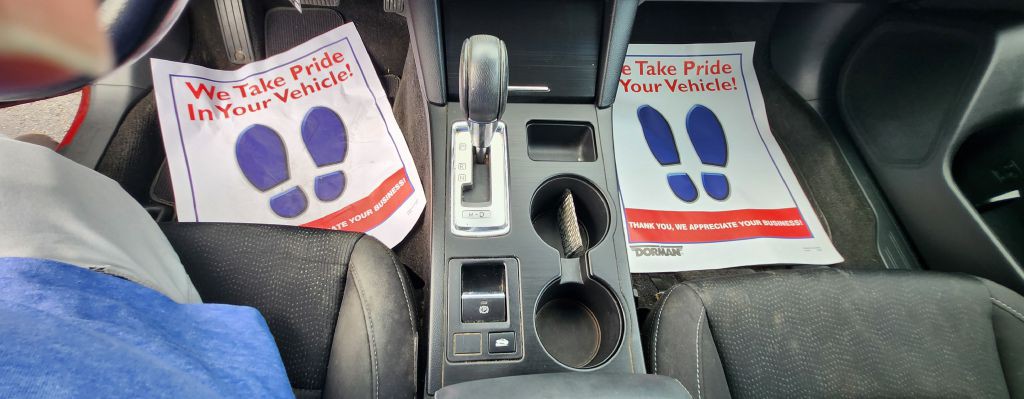 2015 Subaru Legacy Image 9