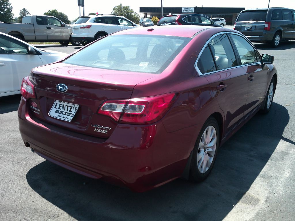 2015 Subaru Legacy Image 5