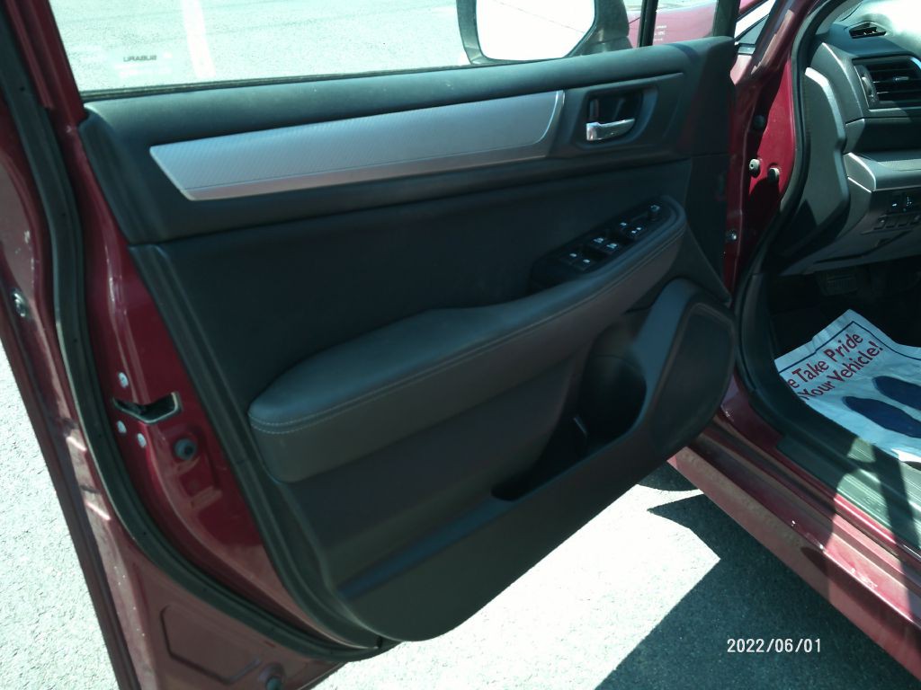 2015 Subaru Legacy Image 10