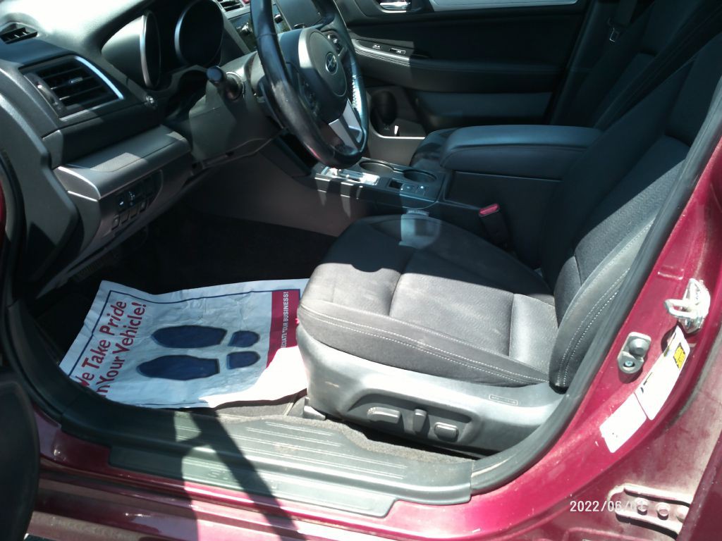 2015 Subaru Legacy Image 11