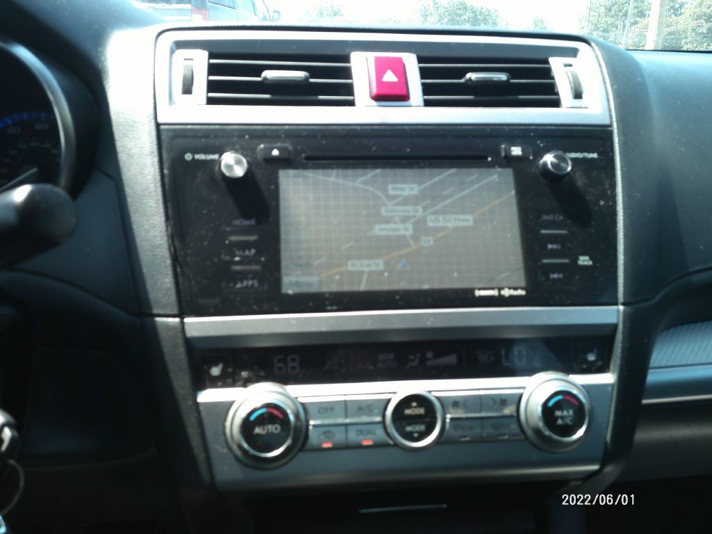 2015 Subaru Legacy Image 14