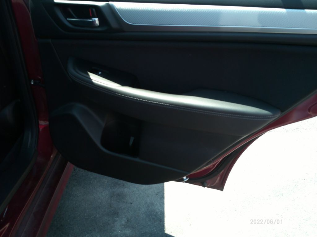 2015 Subaru Legacy Image 19