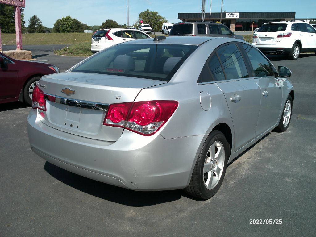 2016 Chevrolet Cruze Image 4
