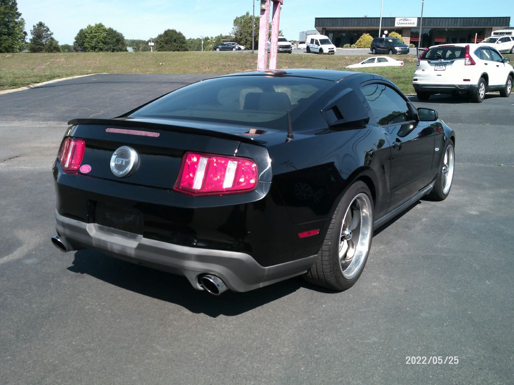 2012 Ford Mustang Image 4