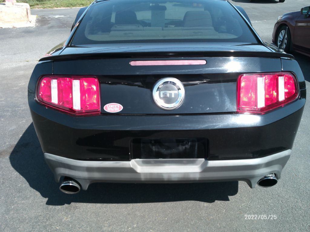2012 Ford Mustang Image 5