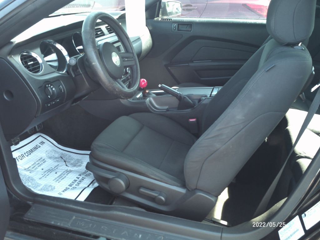 2012 Ford Mustang Image 10