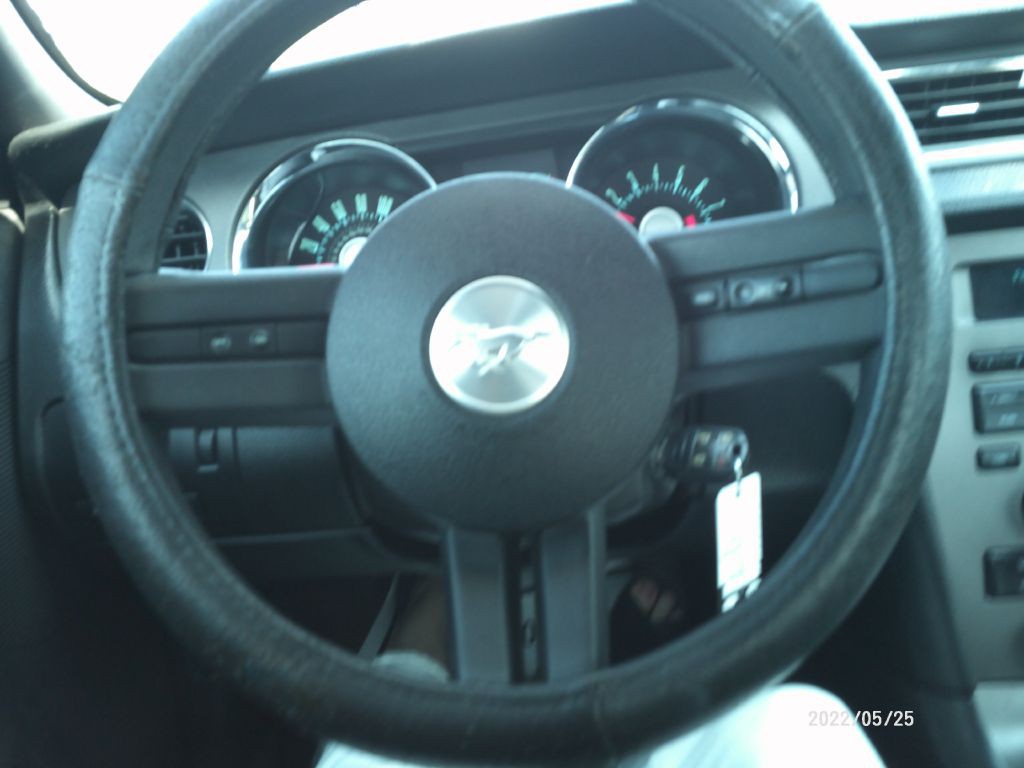 2012 Ford Mustang Image 11