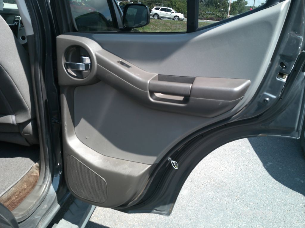 2015 Nissan Xterra Image 18
