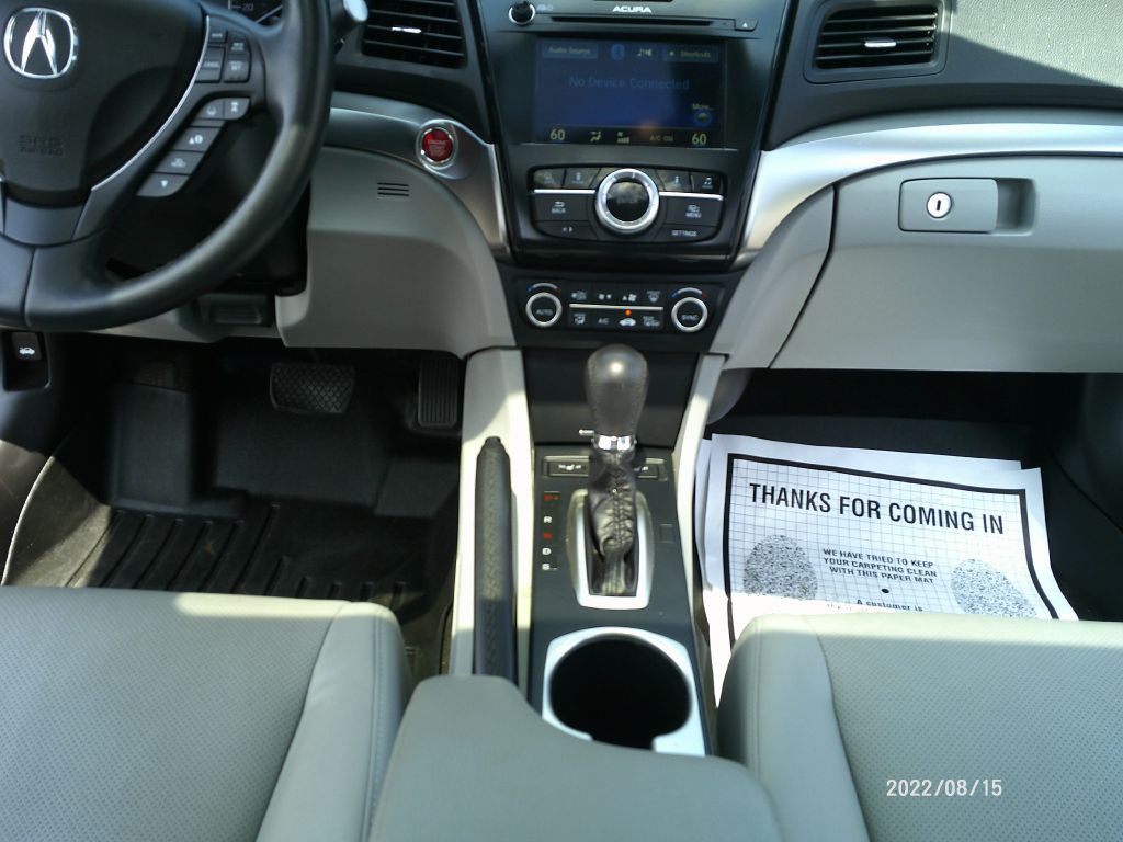 2016 Acura ILX Image 9