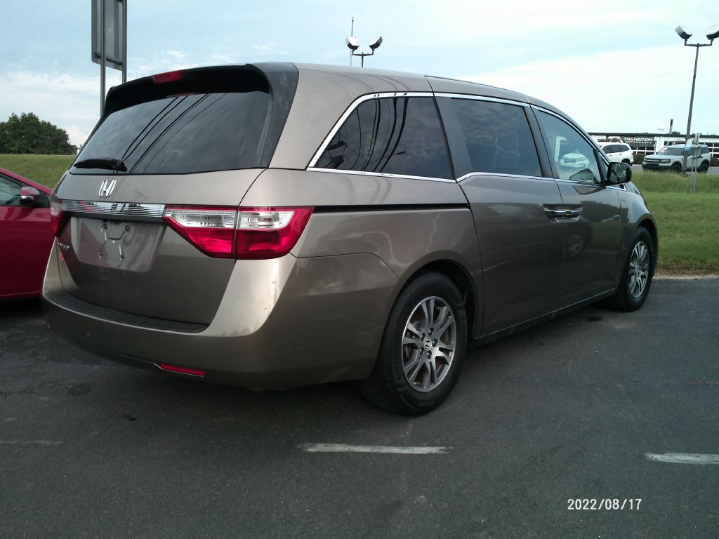 2012 Honda Odyssey Image 4