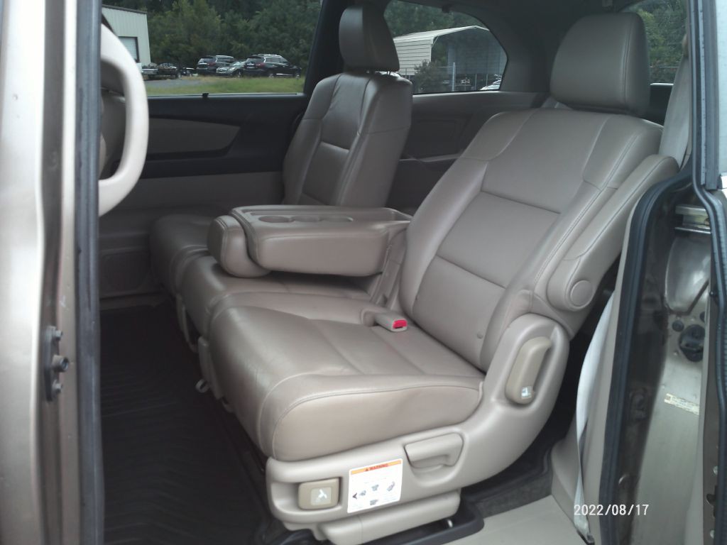2012 Honda Odyssey Image 15