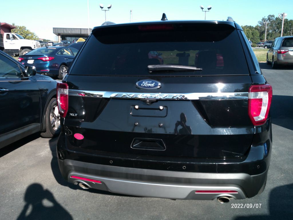 2017 Ford Explorer Image 5