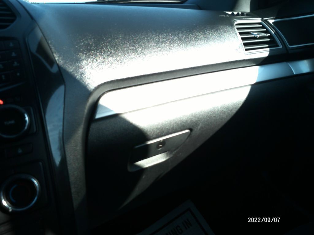 2017 Ford Explorer Image 15