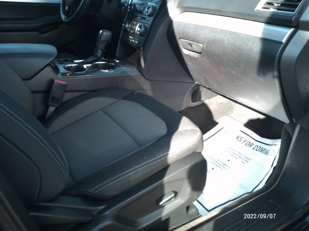 2017 Ford Explorer Image 17