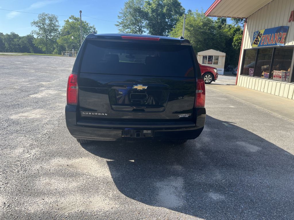 2015 Chevrolet Suburban Image 4