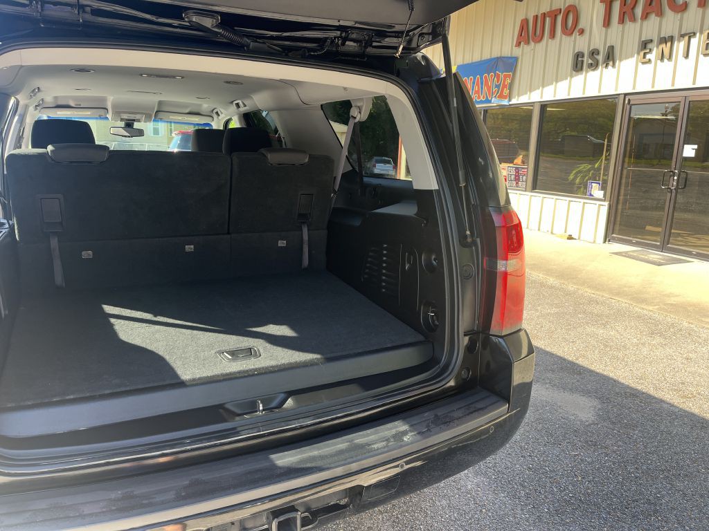 2015 Chevrolet Suburban Image 5