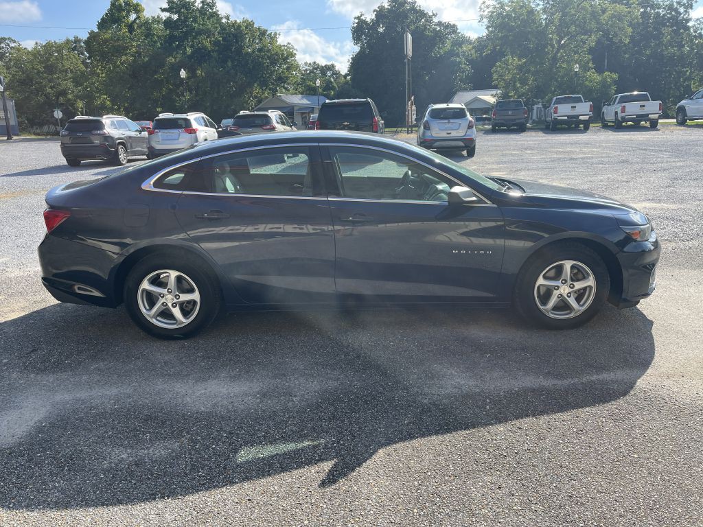 2016 Chevrolet Malibu Image 3