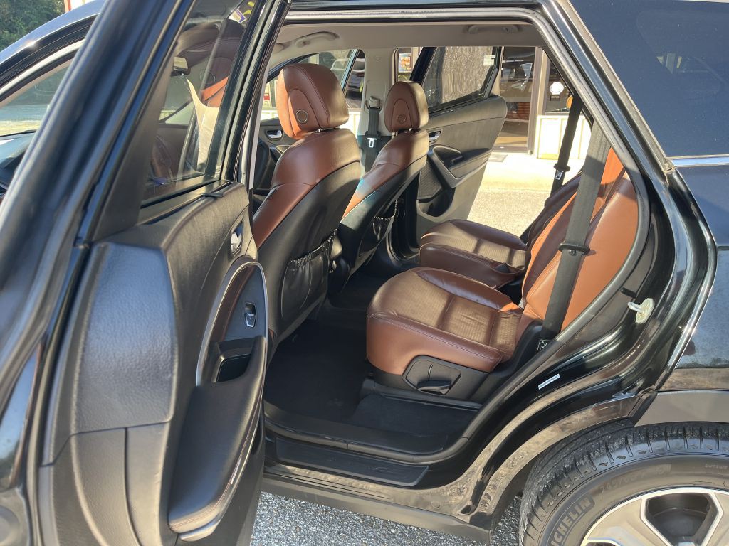 2014 Hyundai Santa Fe Image 8