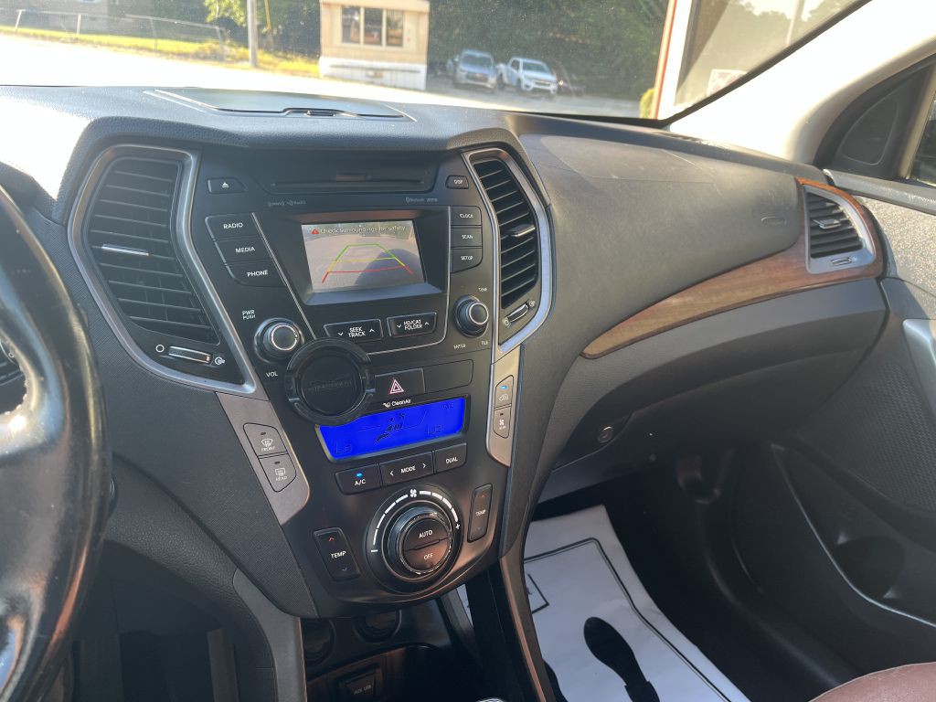 2014 Hyundai Santa Fe Image 14