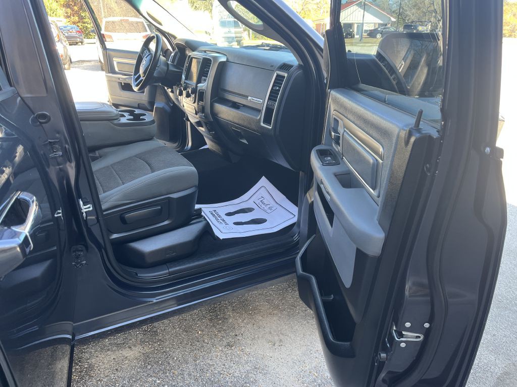 2017 RAM 1500 Image 7