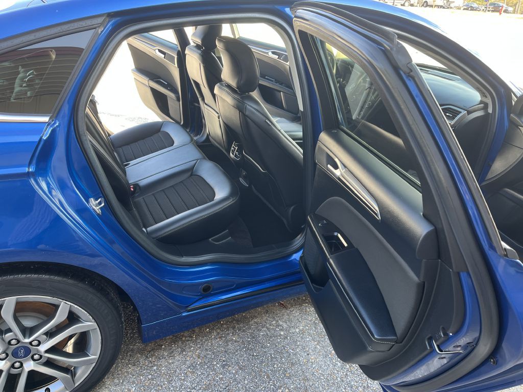 2017 Ford Fusion Image 9