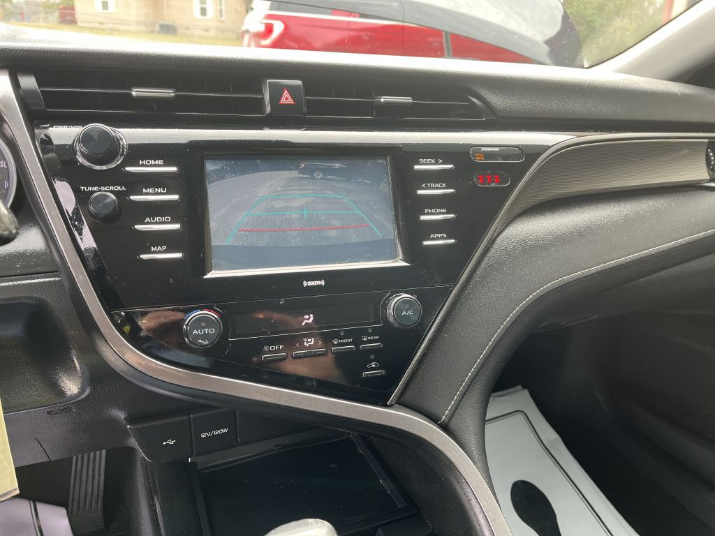 2020 Toyota Camry Image 11