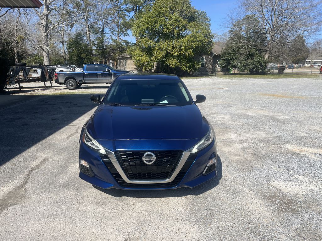 2019 Nissan Altima Image 2