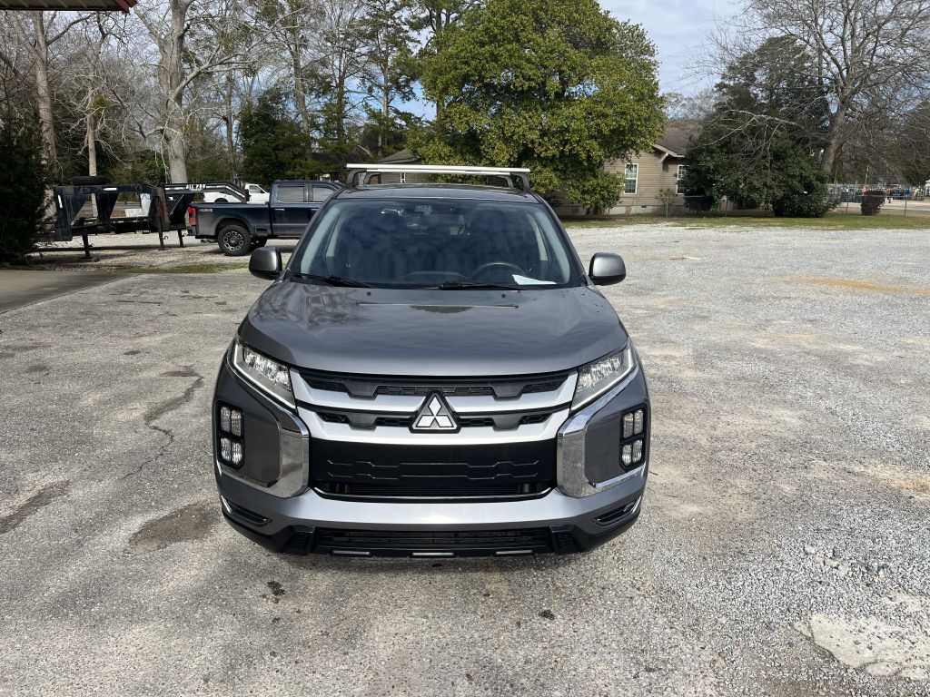 2021 Mitsubishi Outlander Image 2
