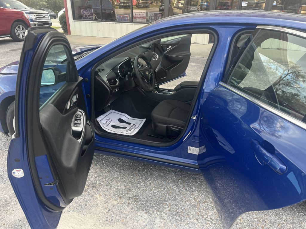 2023 Chevrolet Malibu Image 8