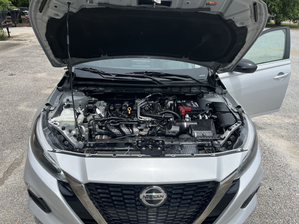 2021 Nissan Altima Image 12